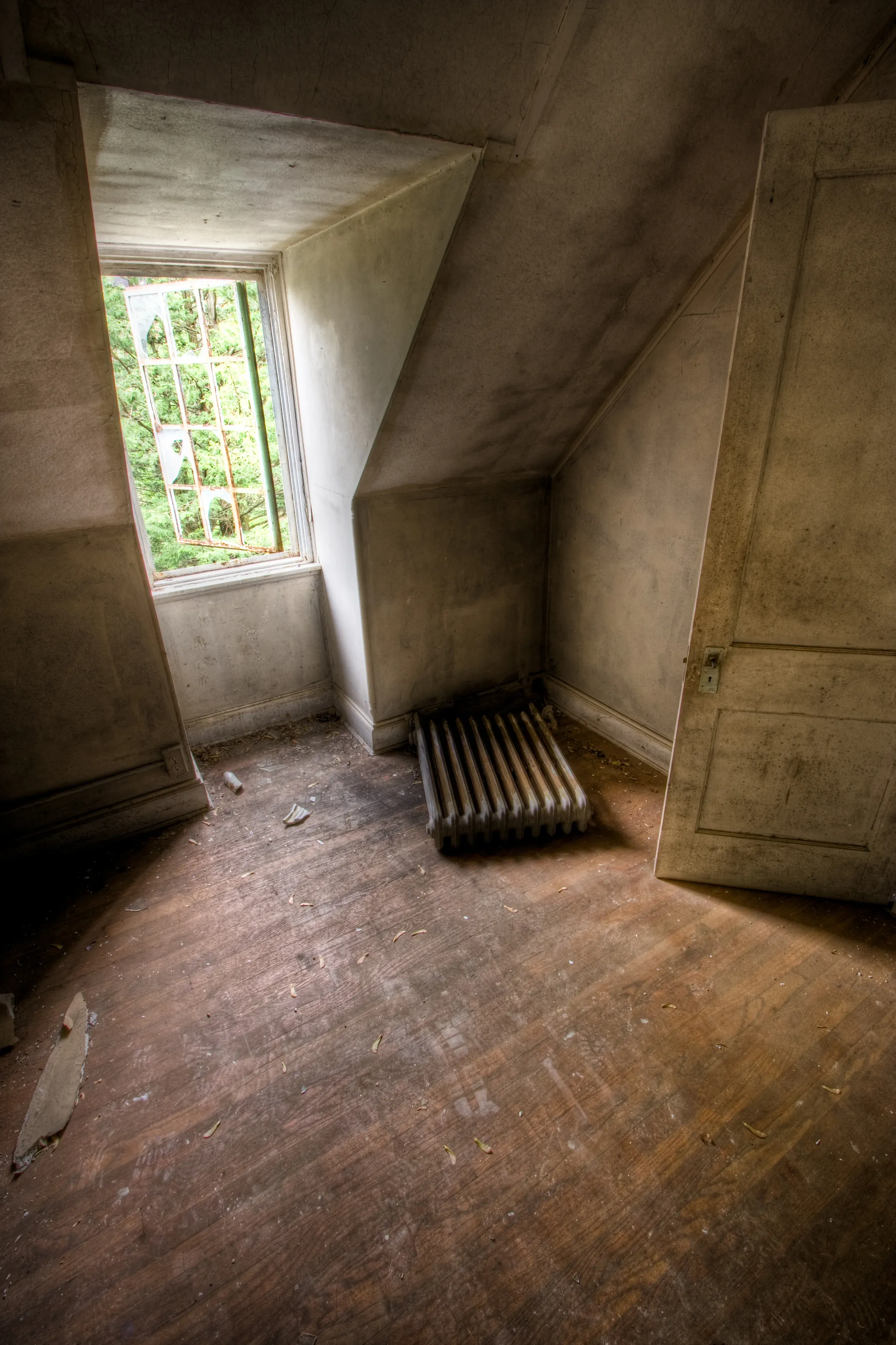 Broken window escape route