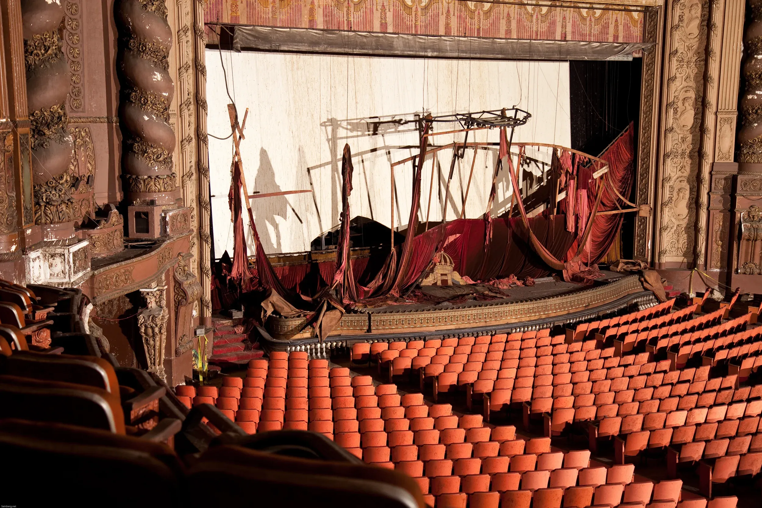 Kings Theatre staircase